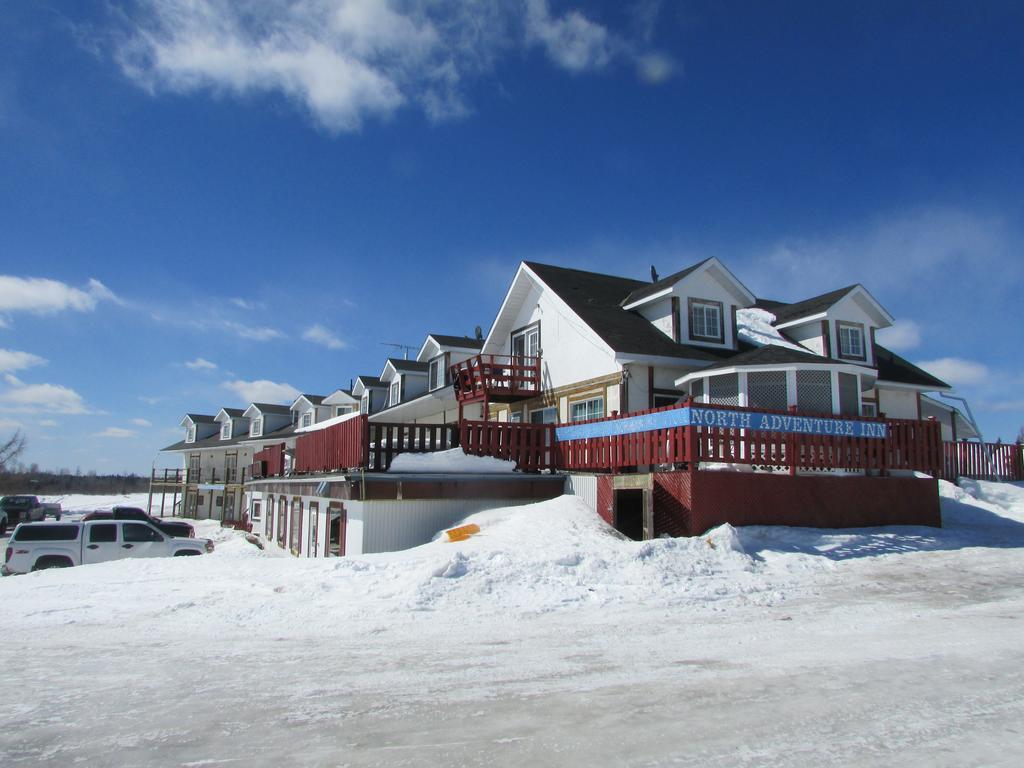 North Adventure Inn Cochrane Buitenkant foto